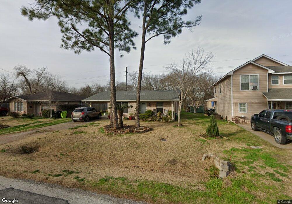 913 Avenue D, Rosenberg, TX 77471 - photo 1