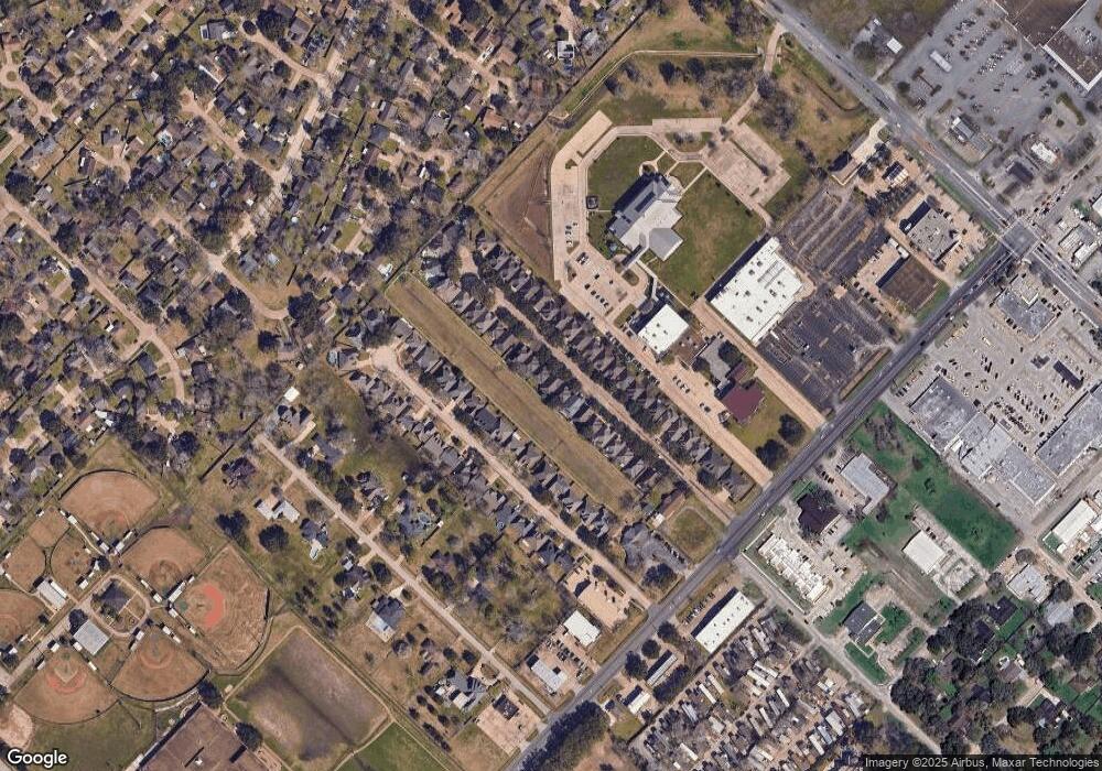 308 Live Oak Ln, Friendswood, TX 77546 - photo 1