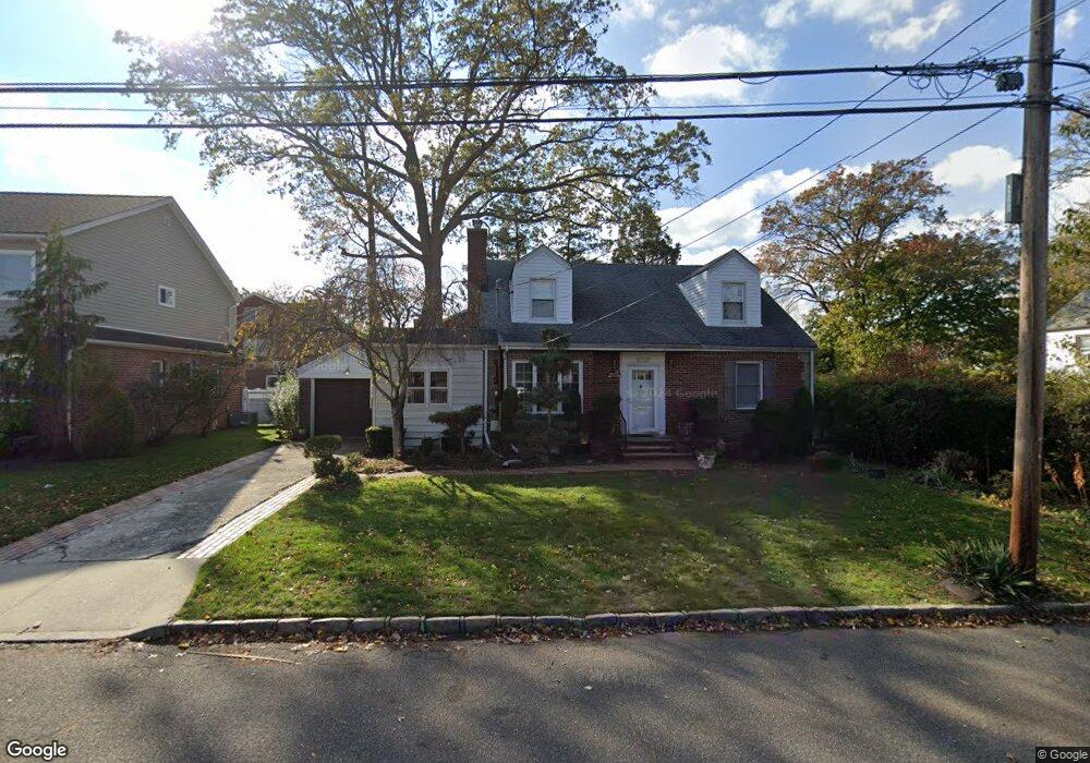 315 Lewis Ave, Woodmere, NY 11598 - photo 1