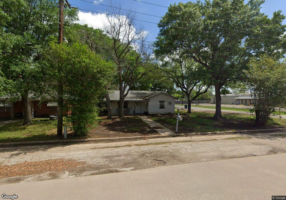 2521 Avenue K, Bay City, TX 77414 - photo 1