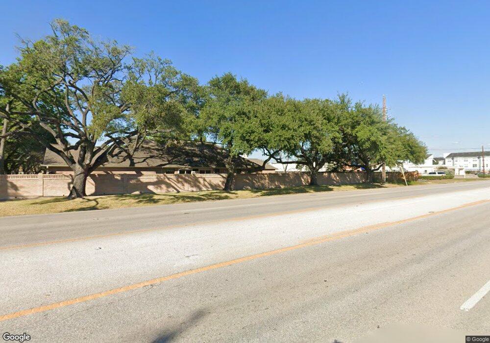 6706 Oakwood Hollow Ct, Houston, TX 77040 - photo 1