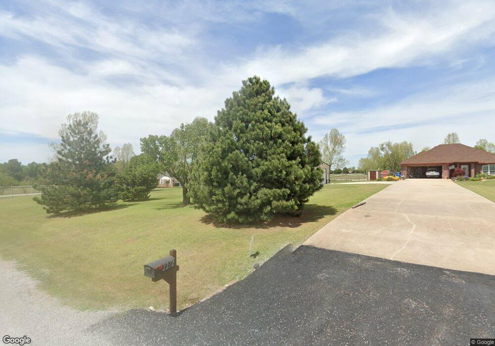 2272 Tecumseh Rd, Tuttle, OK 73089 - photo 1