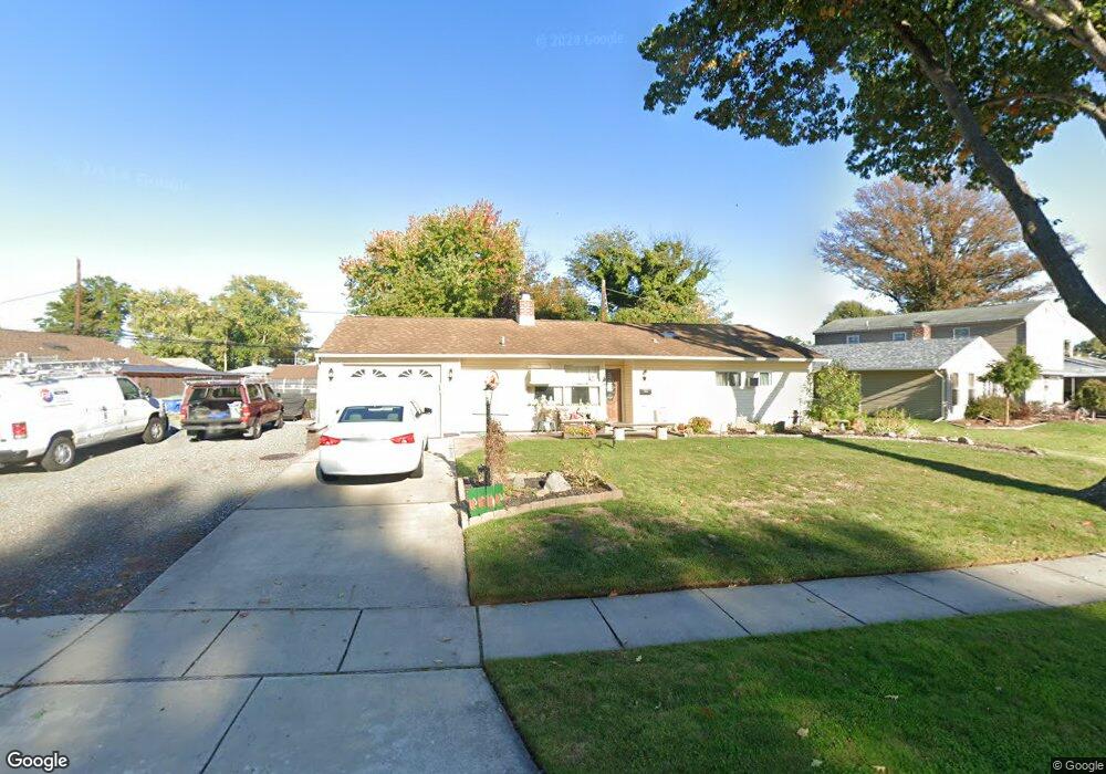 34 Black Walnut Rd, Levittown, PA 19057 - photo 1