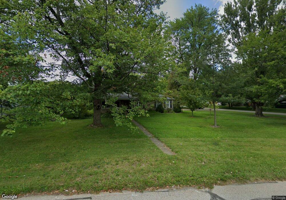 1706 Locust Dr, Columbus, IN 47203 - photo 1