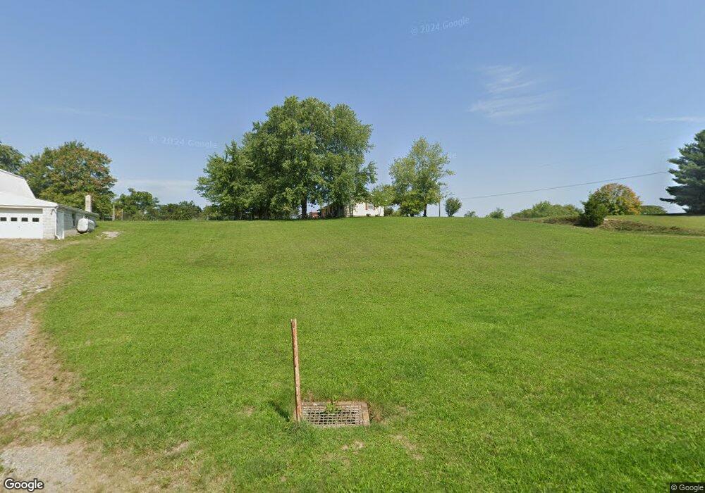 5725 Royer Rd, Greencastle, PA 17225 - photo 1