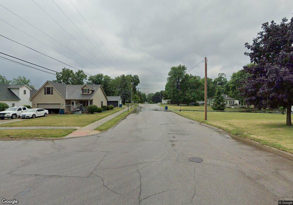 315 N Slate St, Culver, IN 46511 - photo 1