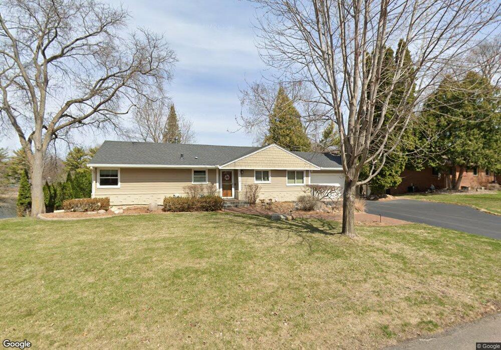 16614 Devon Dr, Minnetonka, MN 55345 - photo 1