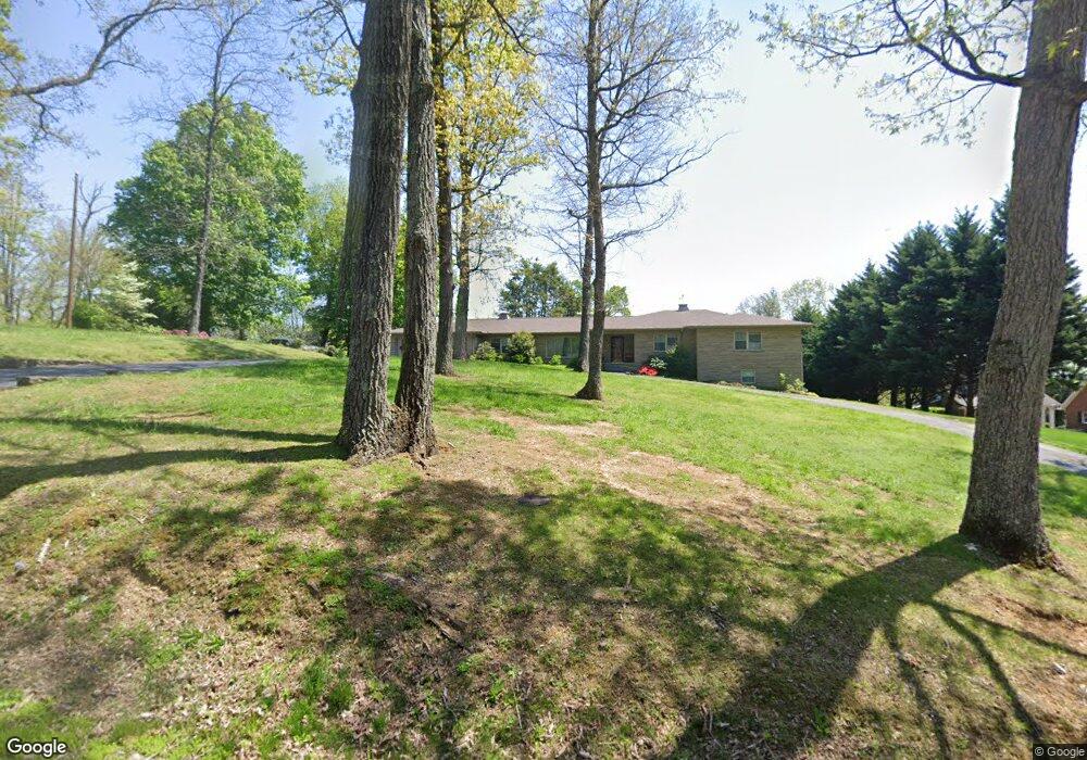 1720 Christmas Dr, Morristown, TN 37814 - photo 1