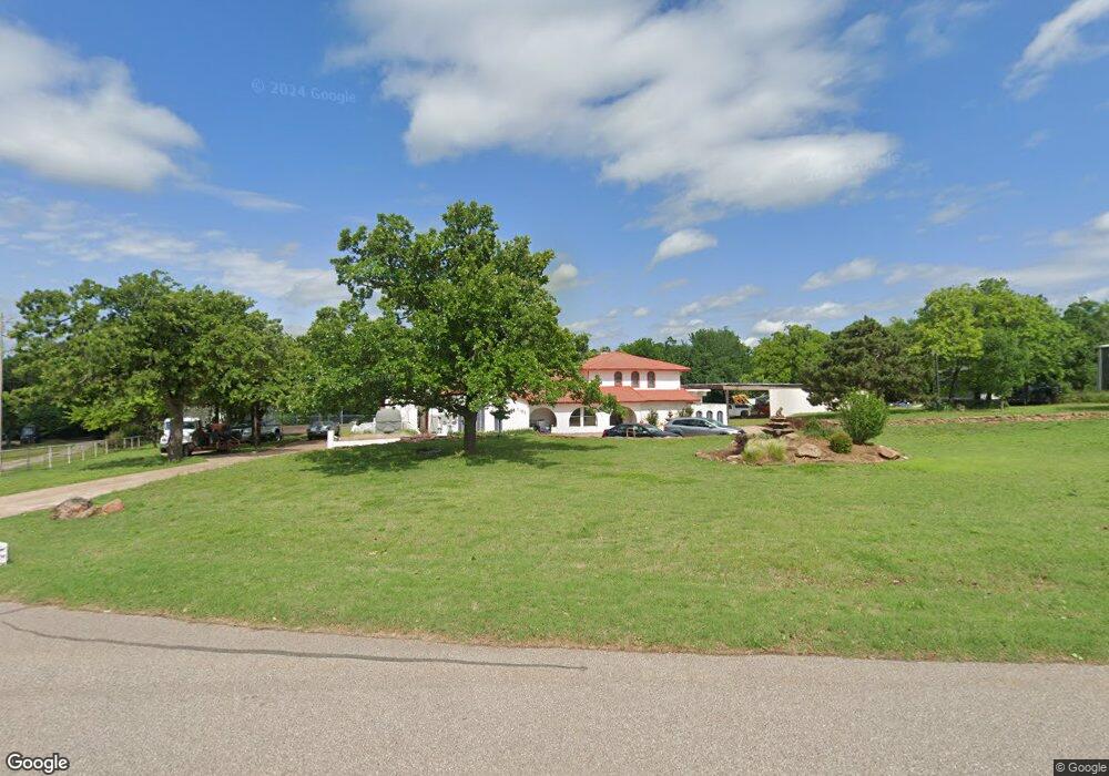 2105 Bandit Point, Edmond, OK 73025 - photo 1