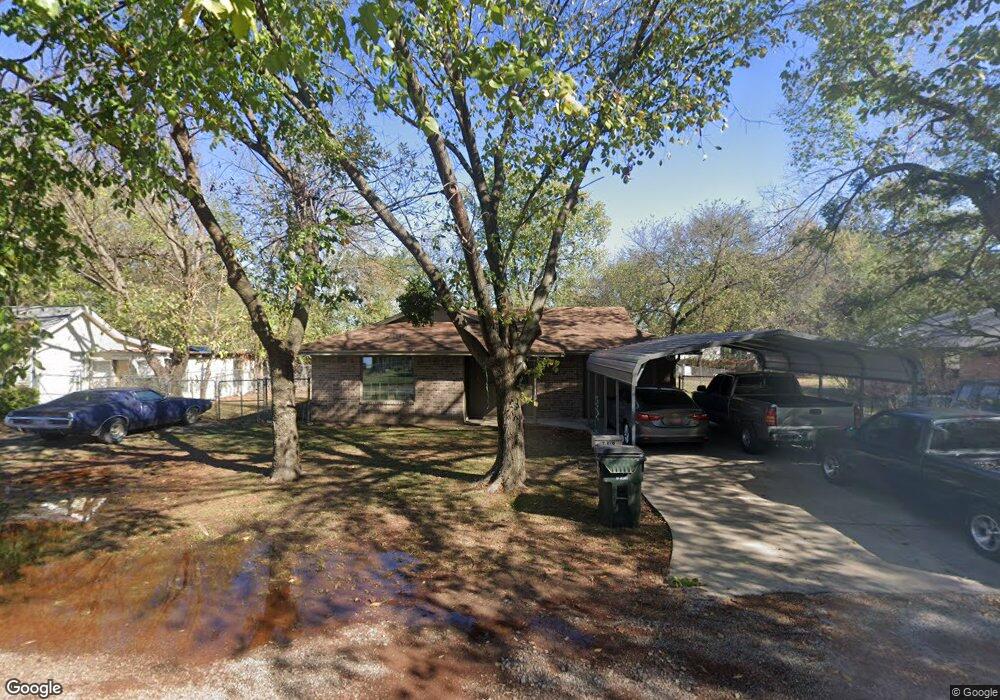 1319 N Collins Ave, Okmulgee, OK 74447 - photo 1