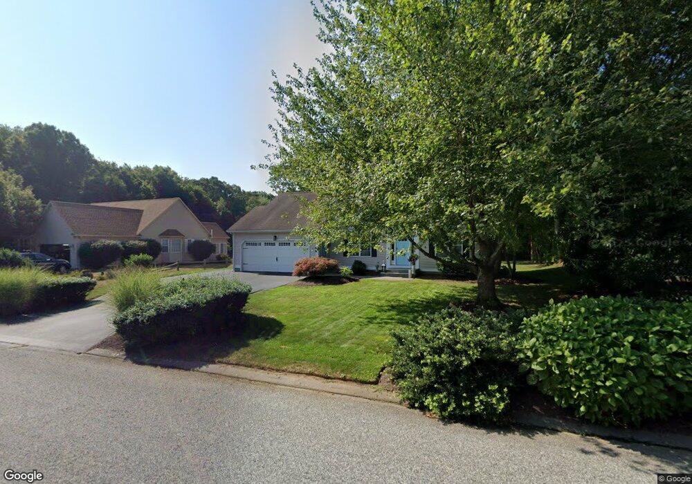 681 Chestnut Hill Rd, Wakefield, RI 02879 - photo 1