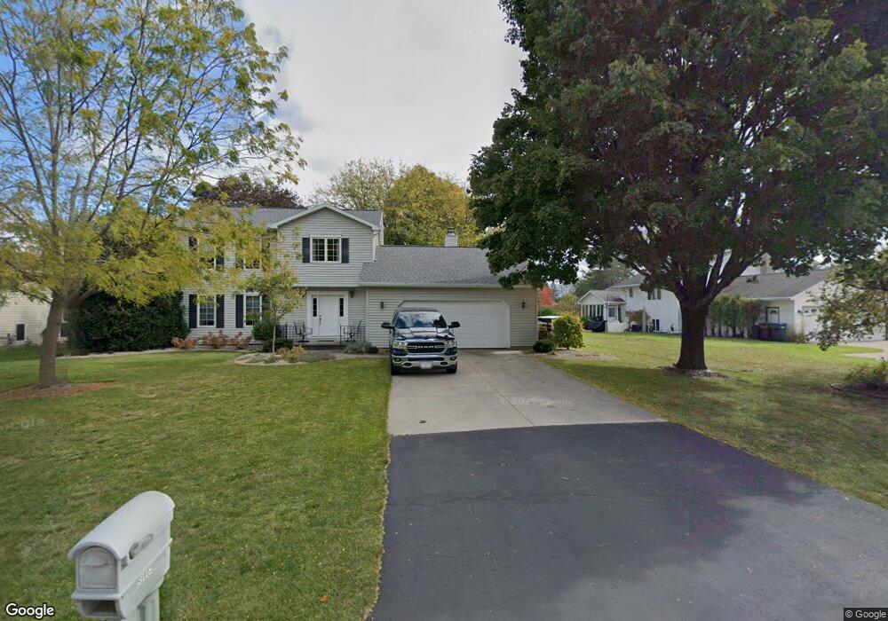 3118 N Blueridge Dr, Appleton, WI 54914 - photo 1