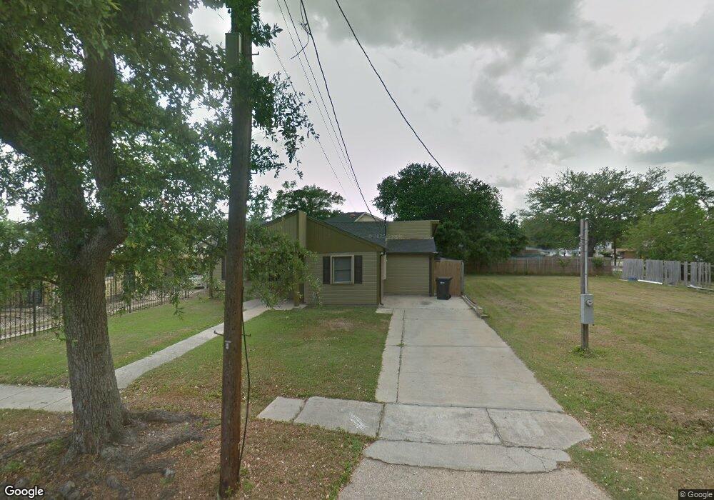 4870 Montegut Dr, New Orleans, LA 70126 - photo 1