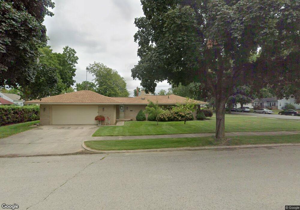 1818 16th Ave, Menominee, MI 49858 - photo 1