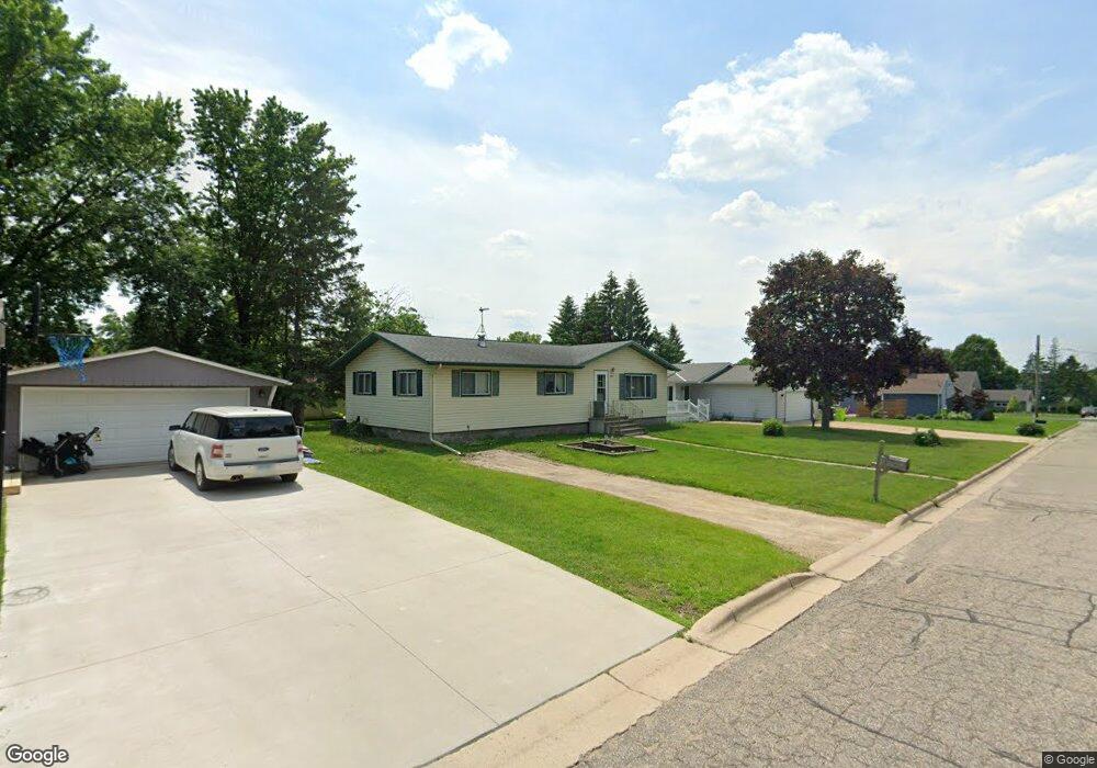 305 E 11th St, Zumbrota, MN 55992 - photo 1