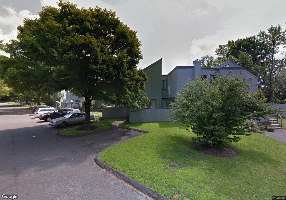 9 Quince Ct, Ridgefield, CT 06877 - photo 1