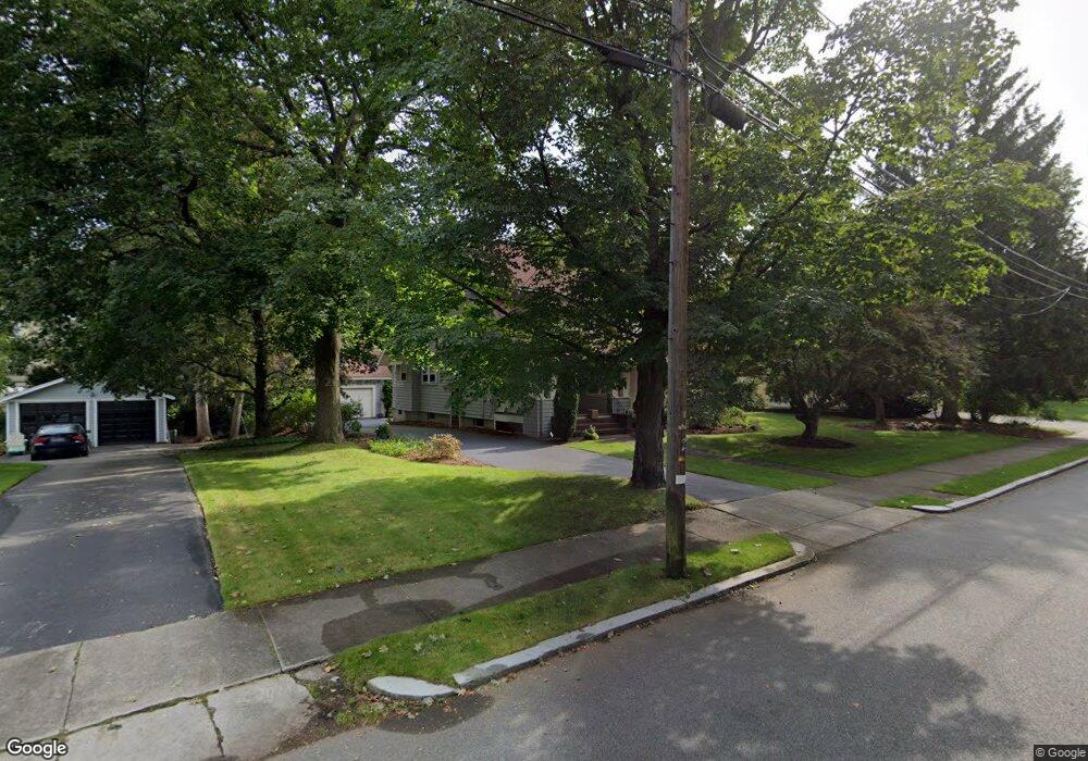 1 Salisbury St, Winchester, MA 01890 - photo 1