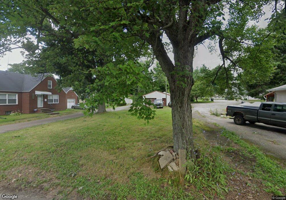 1827 Maple Ave NE, Canton, OH 44705 - photo 1