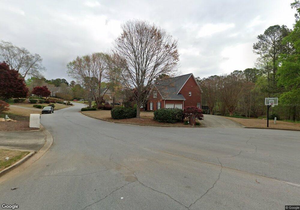 12660 Silver Fox Ct, Roswell, GA 30075 - photo 1