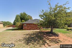 131 W Tahoe Dr, Cordell, OK 73632