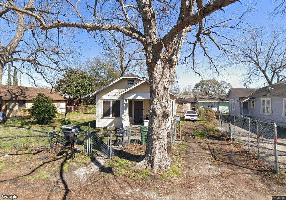 1911 Athos St, Houston, TX 77012 - photo 1