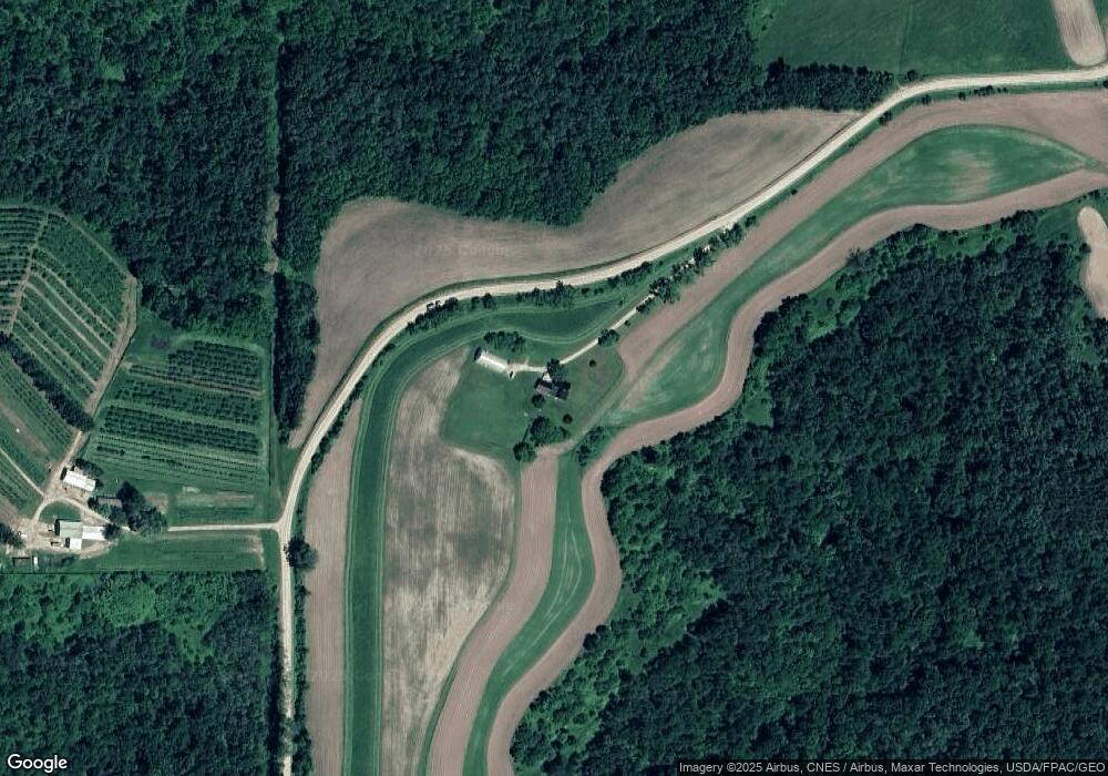 32356 Forster Rd, La Crescent, MN 55947 - photo 1