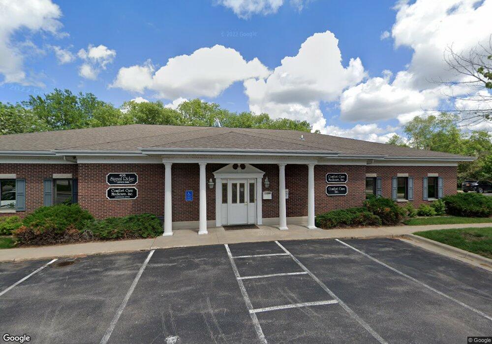 4015 Glass Rd NE unit 201, Cedar Rapids, IA 52402 - photo 1