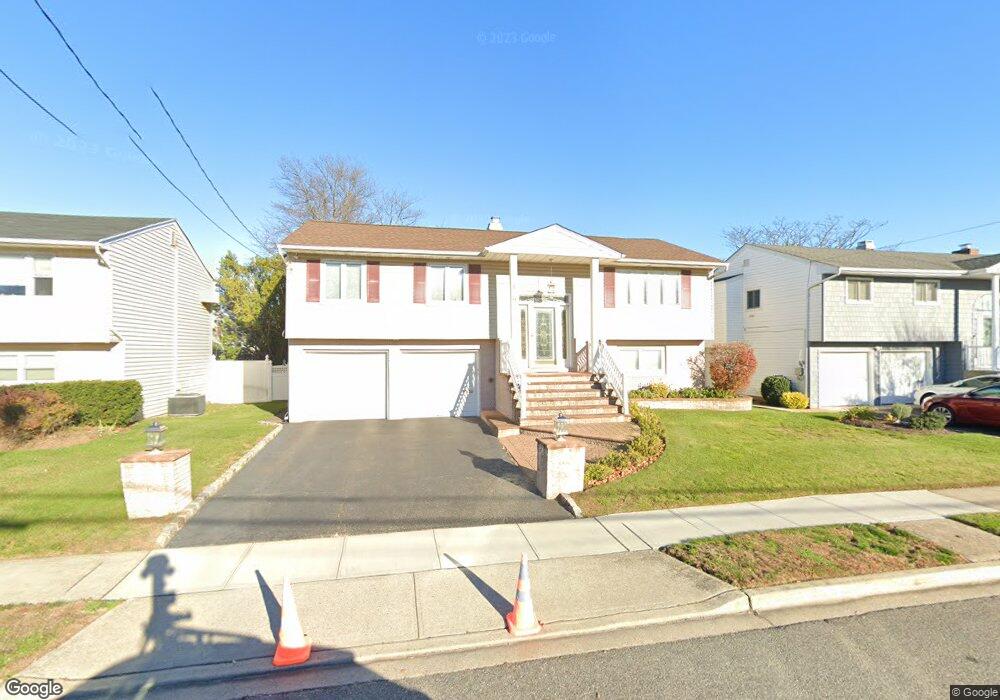 3765 Illona Ln, Oceanside, NY 11572 - photo 1