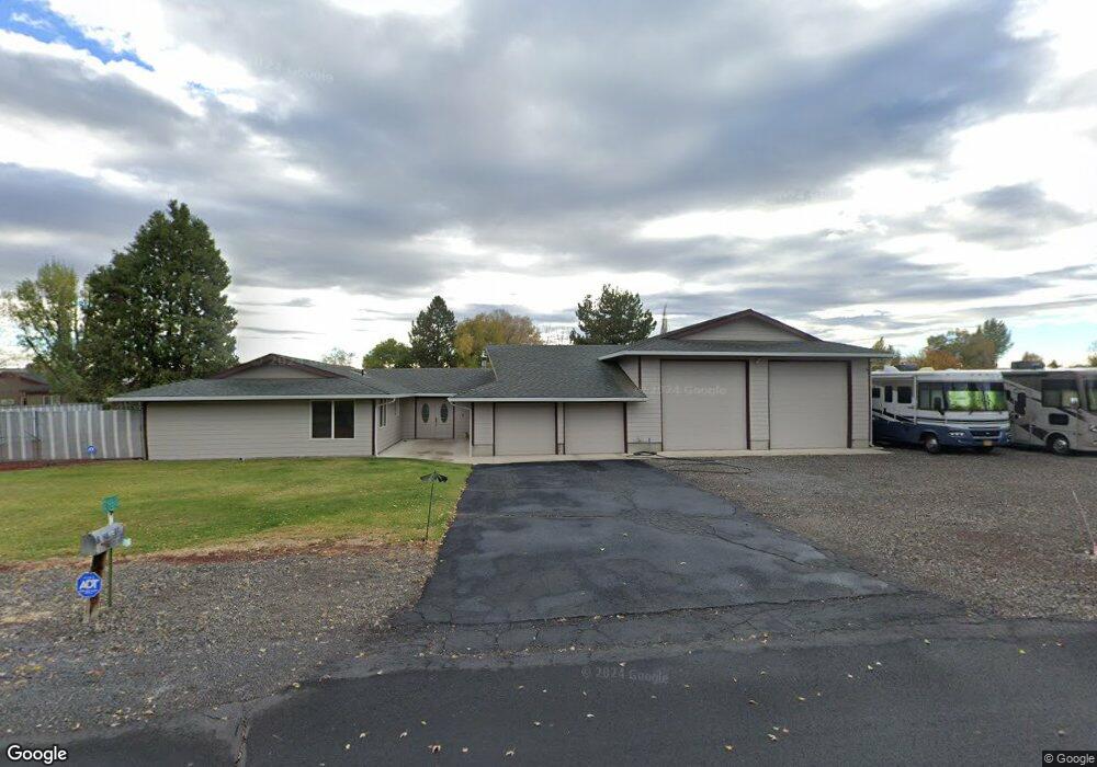 2960 SW Meadow Ln, Redmond, OR 97756 - photo 1