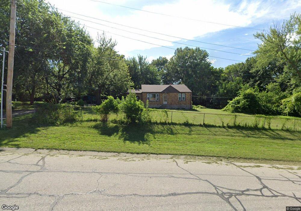 5010 Knox St, Shawnee, KS 66203 - photo 1