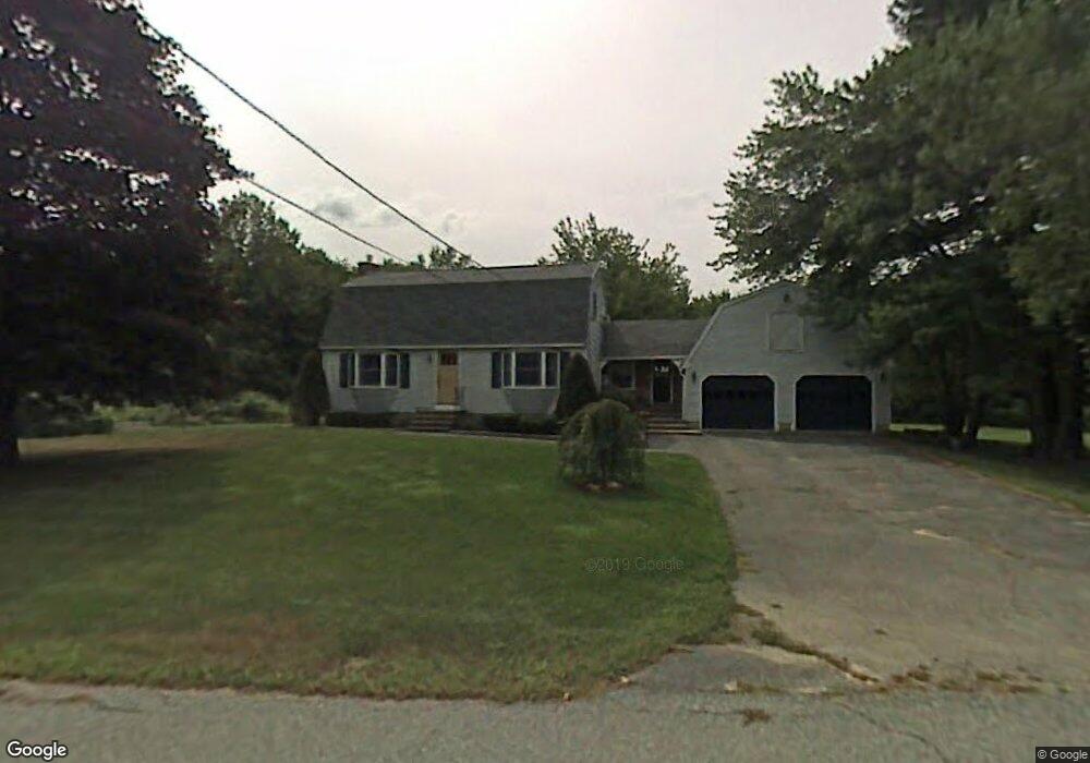 4 Lincoln St, Pelham, NH 03076 - photo 1