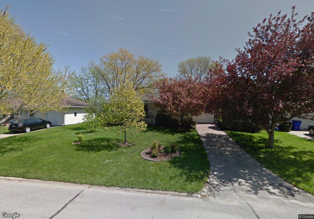 706 25th St SE, Cedar Rapids, IA 52403 - photo 1