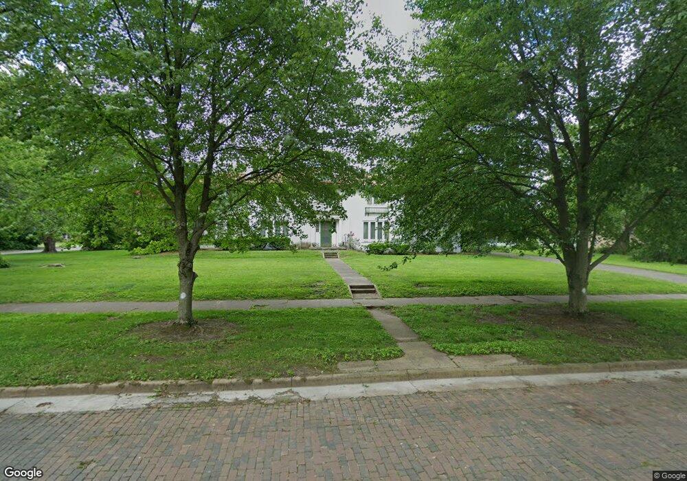 101 Wabash Ave, Mattoon, IL 61938 - photo 1