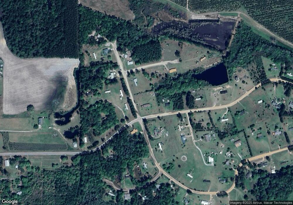 720 Haley Cir, Douglas, GA 31533 - photo 1