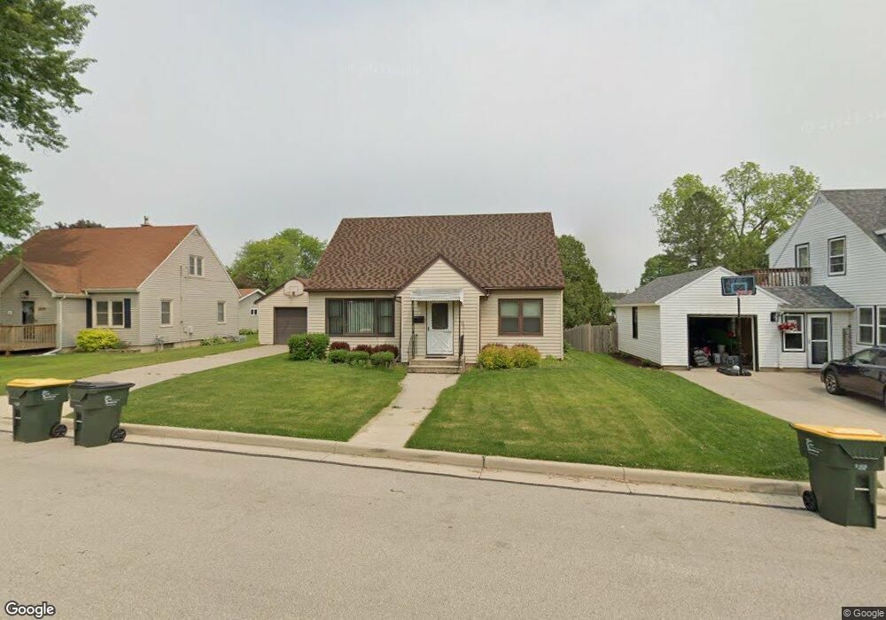 2813 Baer St, Cross Plains, WI 53528 - photo 1