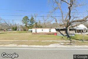 14 Calhoun St, Lumber City, GA 31549