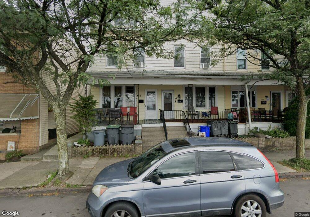 913 W Diamond Ave, Hazleton, PA 18201 - photo 1