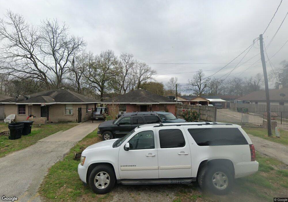 1102 Eubanks St, Houston, TX 77022 - photo 1