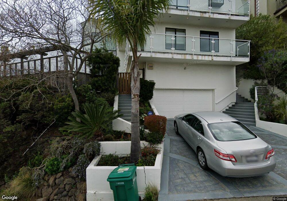 1525 Grand View Dr, Berkeley, CA 94705 - photo 1