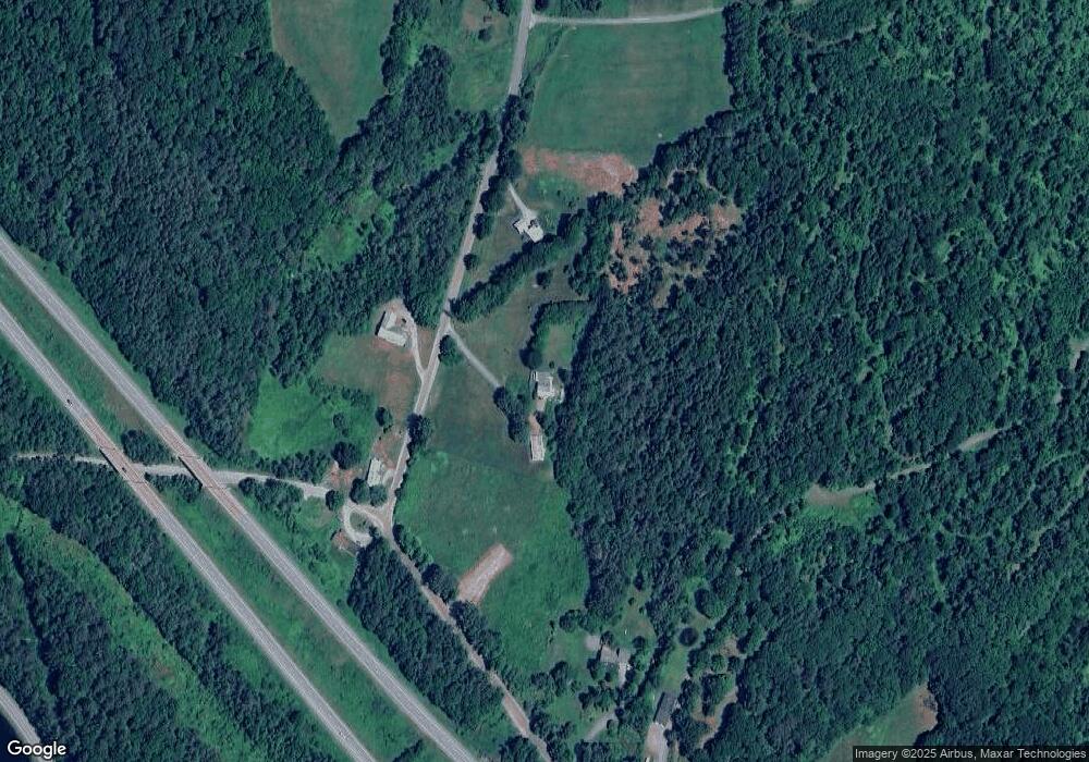 98 Walsh Rd, Saint Johnsbury, VT 05819 - photo 1