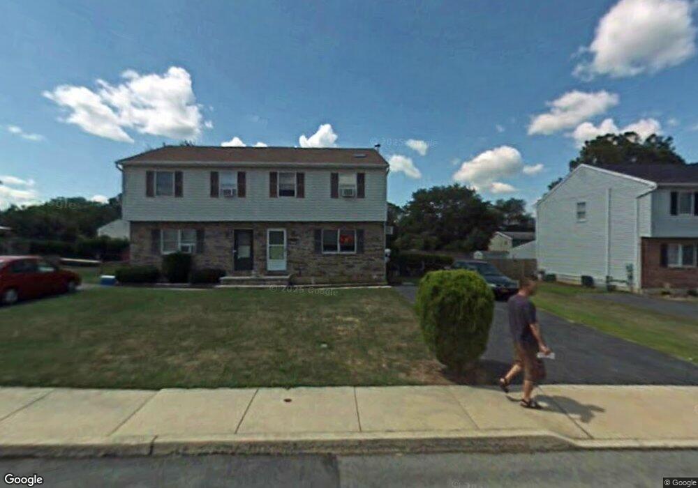 634 Lincoln St, Shoemakersville, PA 19555 - photo 1