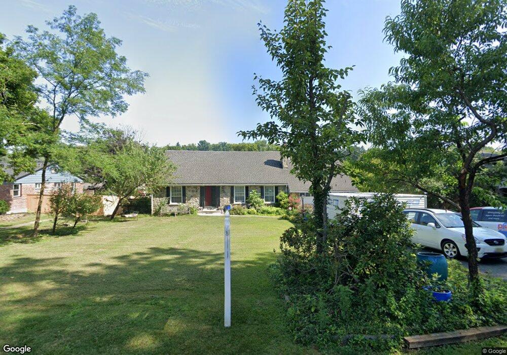 241 Bridle Path Rd, Bethlehem, PA 18017 - photo 1