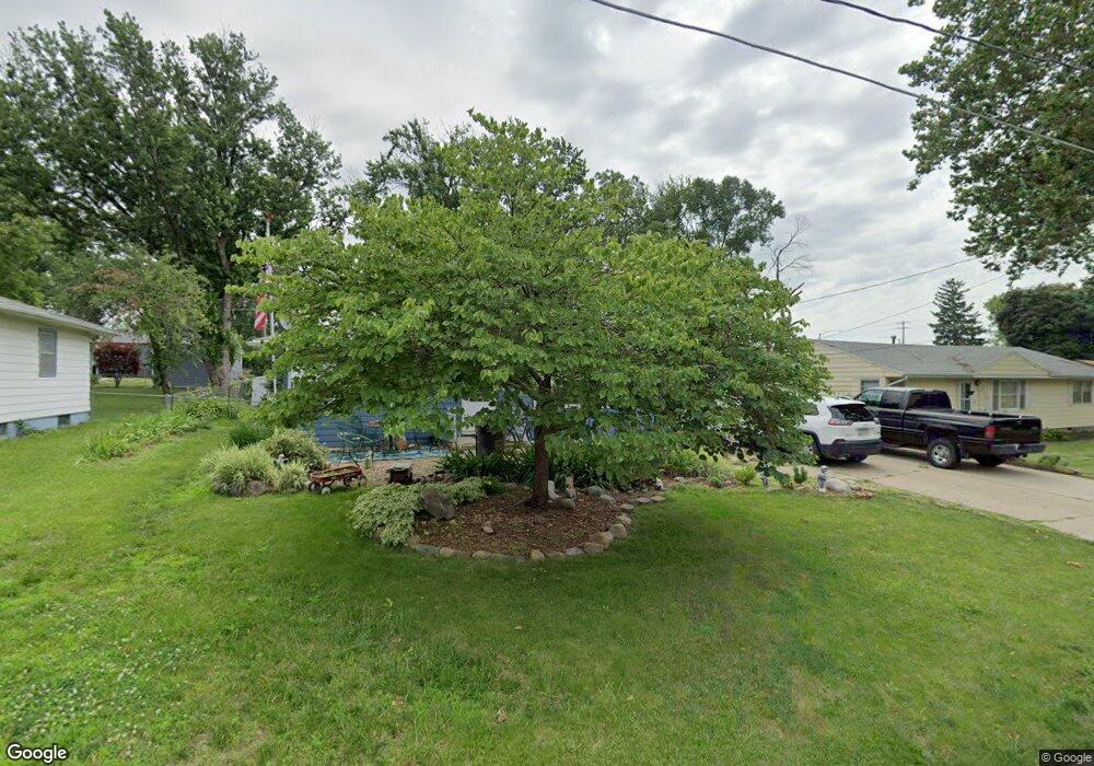 7815 SW 9th Place, Des Moines, IA 50315 - photo 1