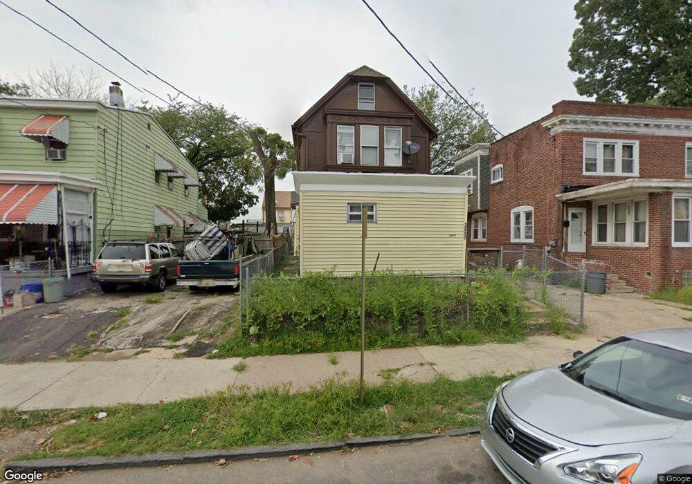 2927 Cramer St, Camden, NJ 08105 - photo 1