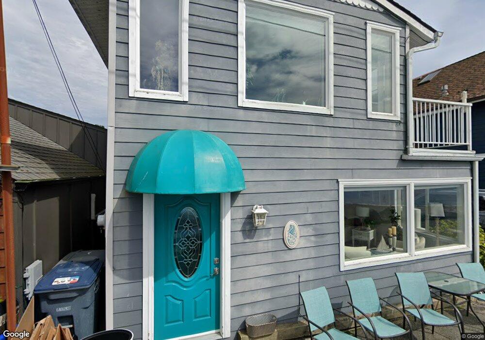 2435 Day Island Blvd W, University Place, WA 98466 - photo 1