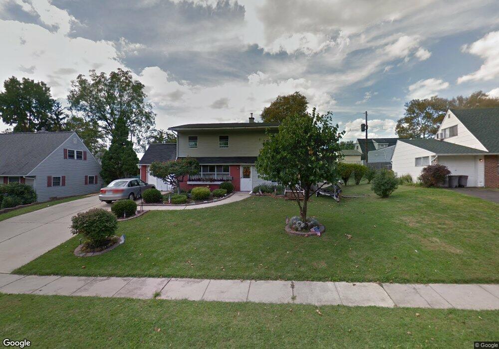 23 Cotton Rd, Levittown, PA 19057 - photo 1