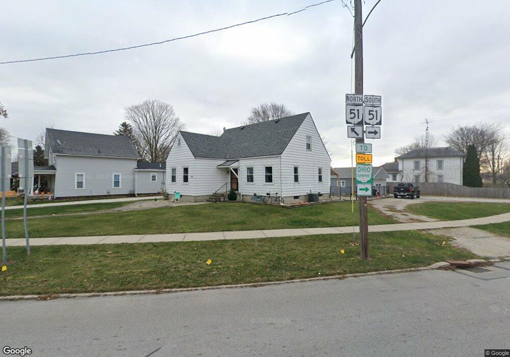 208 Fremont St, Elmore, OH 43416 - photo 1