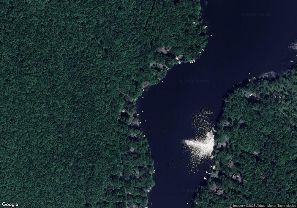 488 W Shore Dr, Hawley, PA 18428 - photo 1