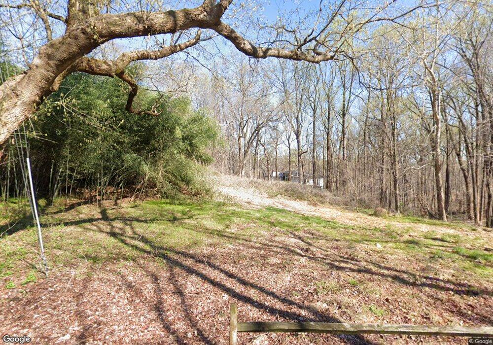 1237 Crest Ln, McLean, VA 22101 - photo 1