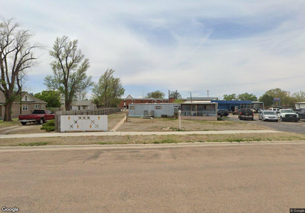 619 S Jackson St, Hugoton, KS 67951 - photo 1